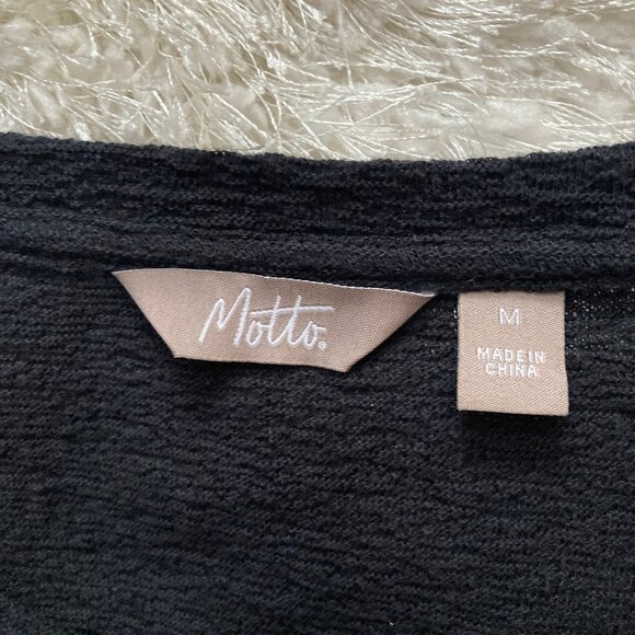 Motto Sweater - Picture 2 of 7